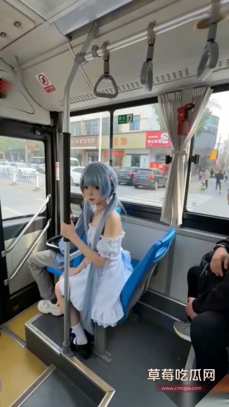 顶级反差AI女神 HidoriRose 28 顶级反差AI女神 HidoriRose 28