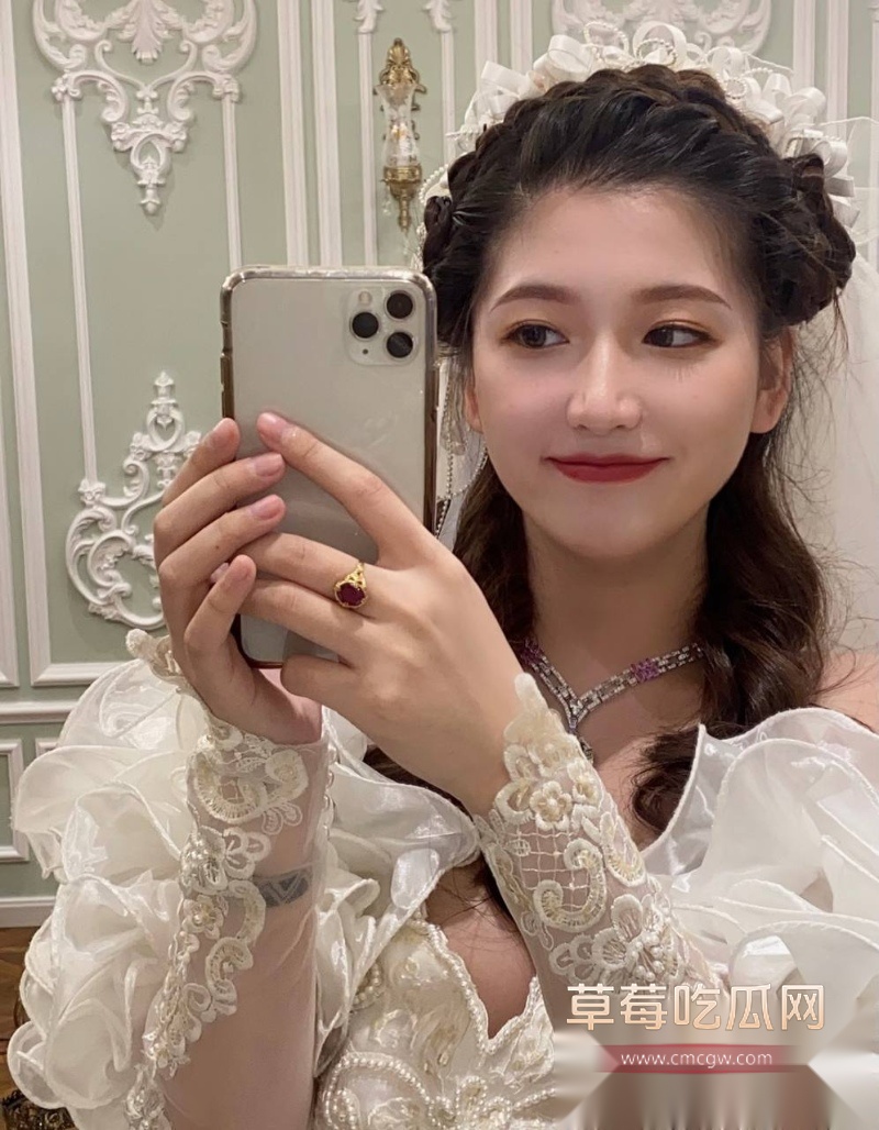 百万粉珠宝女博主控诉丈夫出轨女助理 48