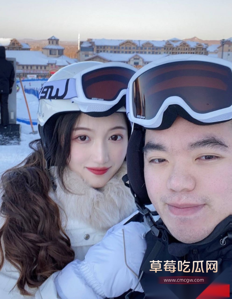 百万粉珠宝女博主控诉丈夫出轨女助理 51