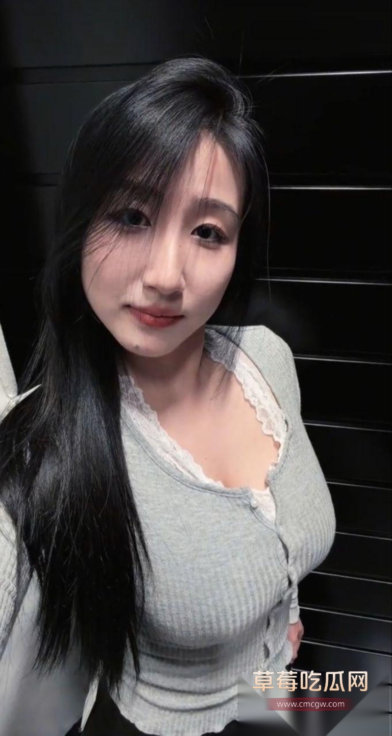 抖音巨乳少妇今晚不睡 30 抖音巨乳少妇今晚不睡 30