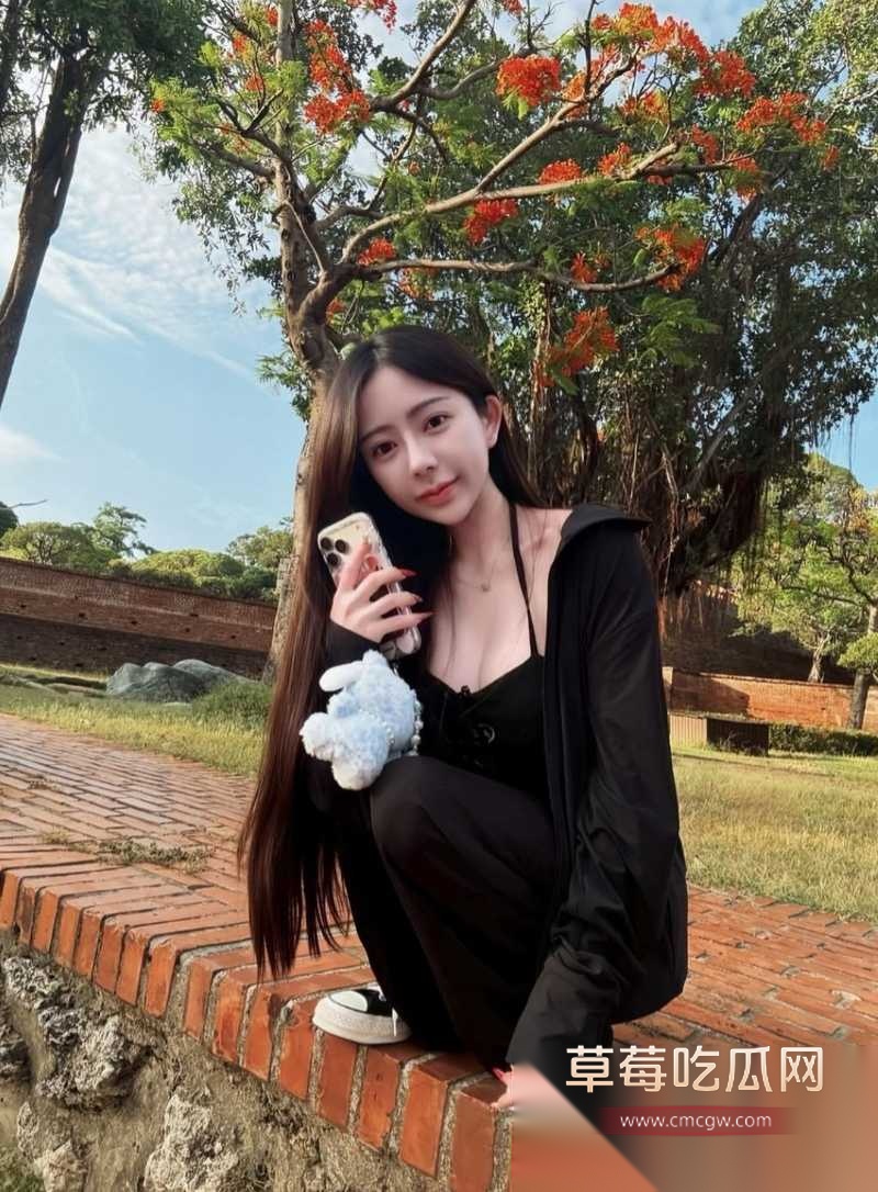 IG高颜巨乳嫩妹 jie.e2 10
