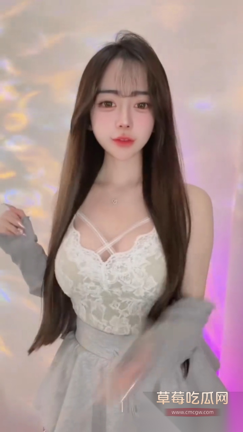 IG高颜巨乳嫩妹 jie.e2 2