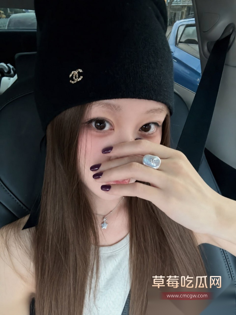 青岛工程职业学院女教师 薛千千 26