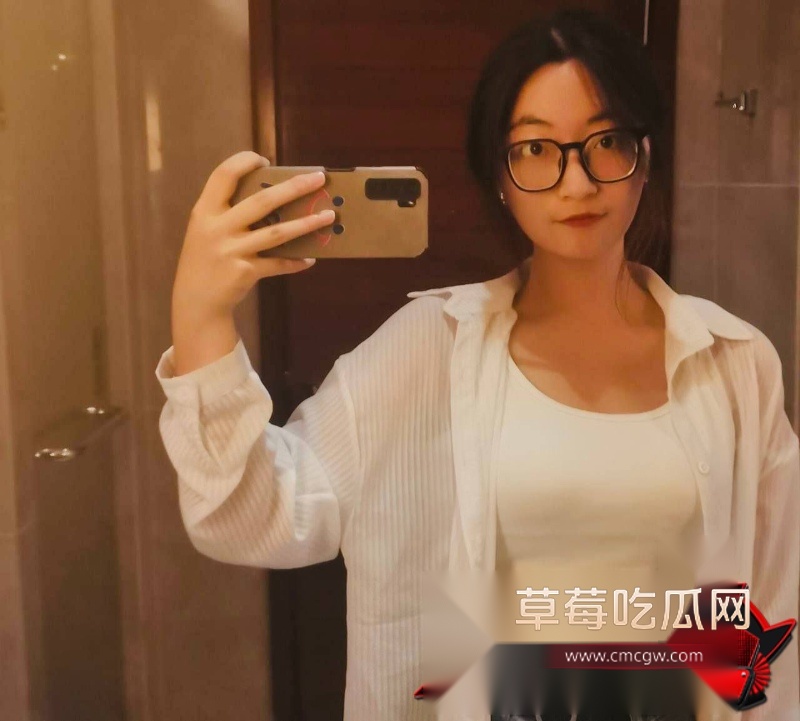男网红小羽转晴睡大姐睡粉 35 男网红小羽转晴睡大姐睡粉 35