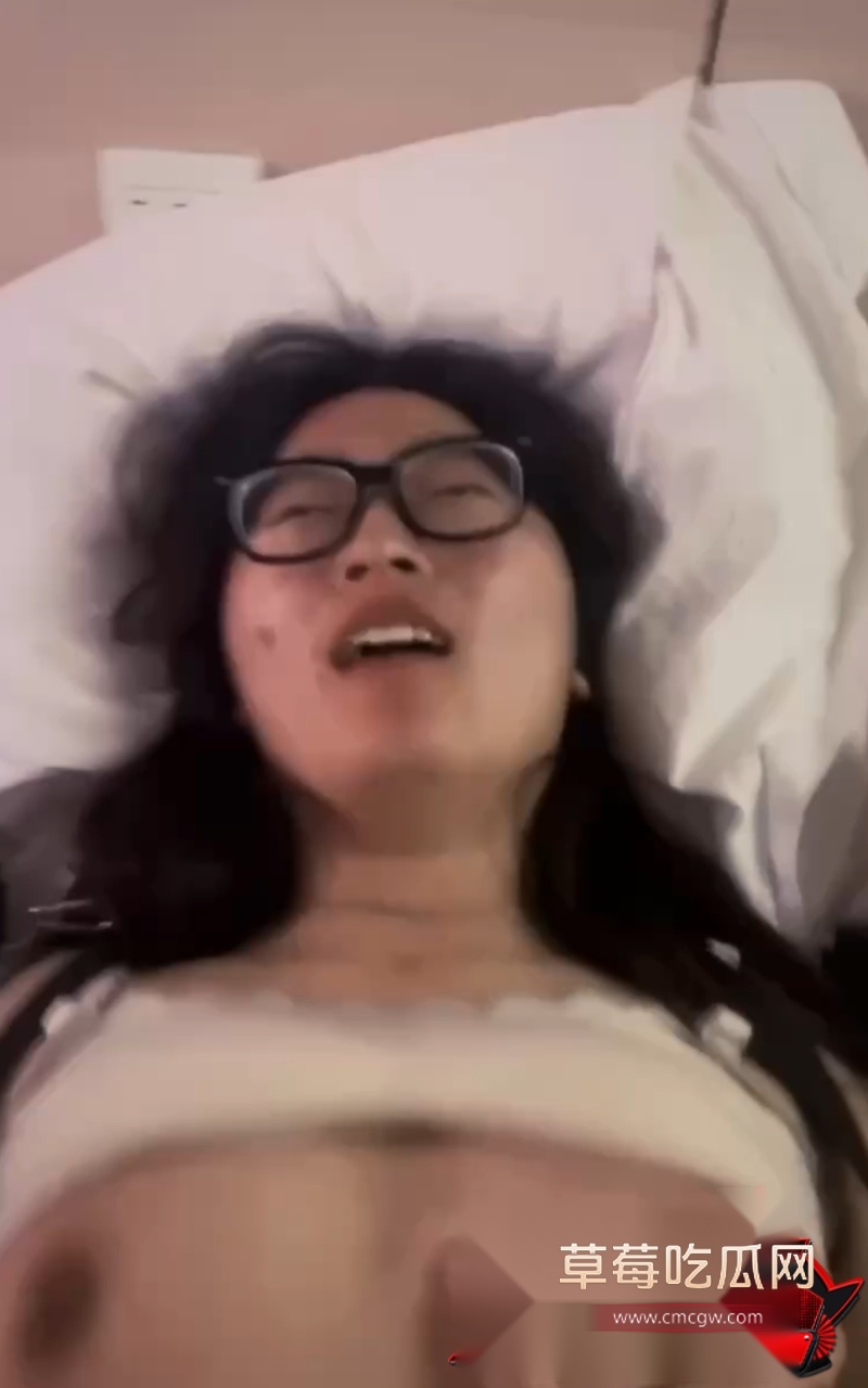 男网红小羽转晴睡大姐睡粉 4 男网红小羽转晴睡大姐睡粉 4