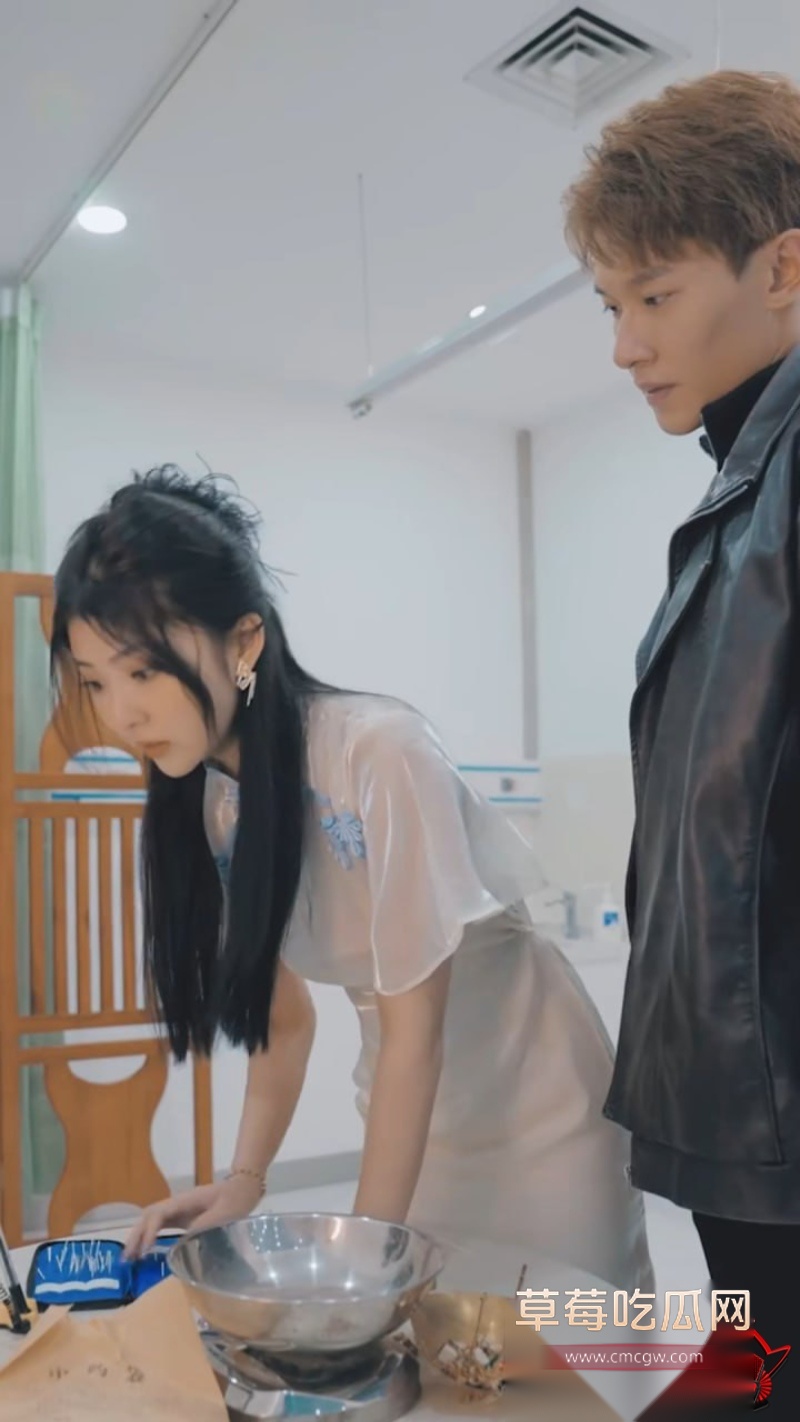 我的三个绝美女房客2