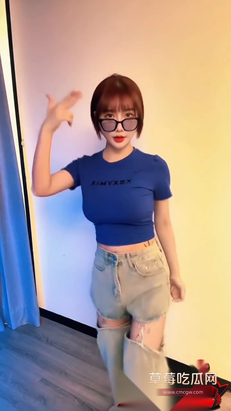 IG高颜女网红 yamede88 7 IG高颜女网红 yamede88 7