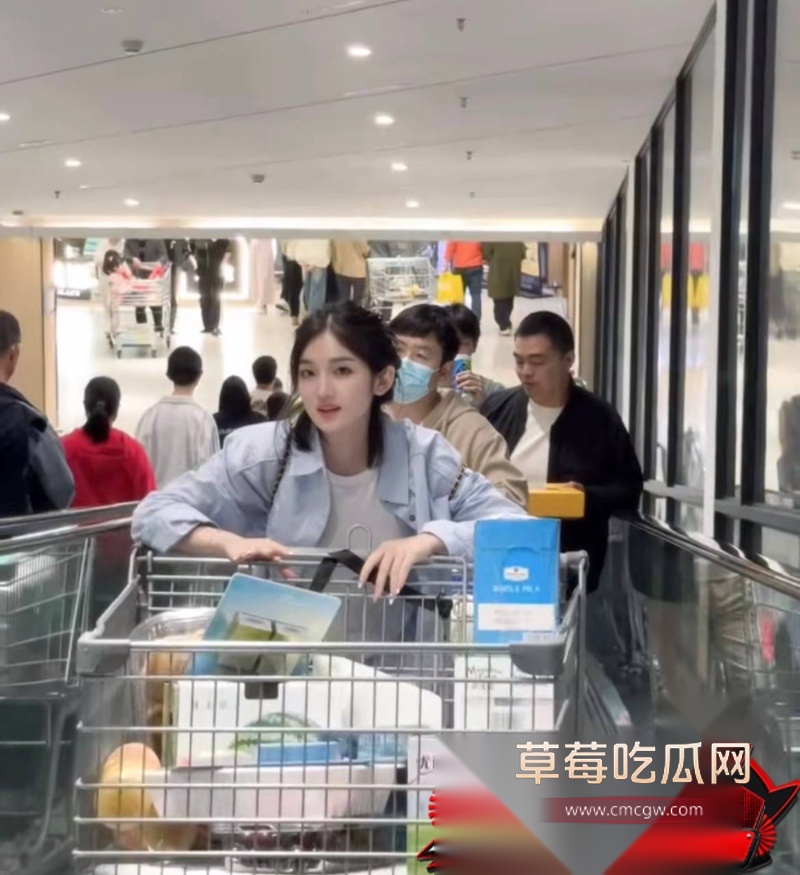 歌手艾辰草粉聊骚出轨 19 歌手艾辰草粉聊骚出轨 19