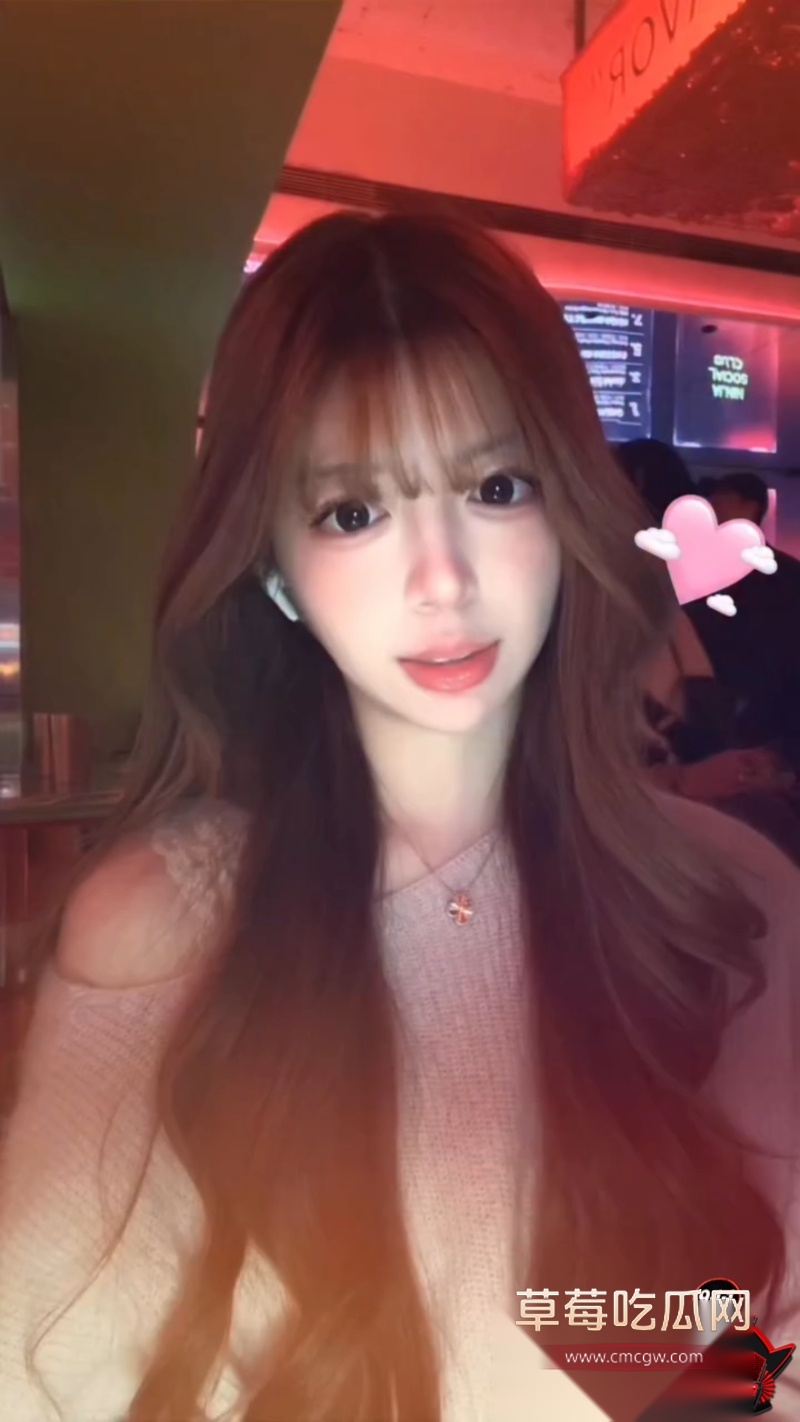 经济系高颜大二学姐 sarah 1