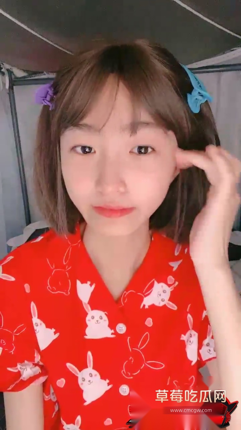 身边的大学学妹竟是福利姬 14 身边的大学学妹竟是福利姬 14