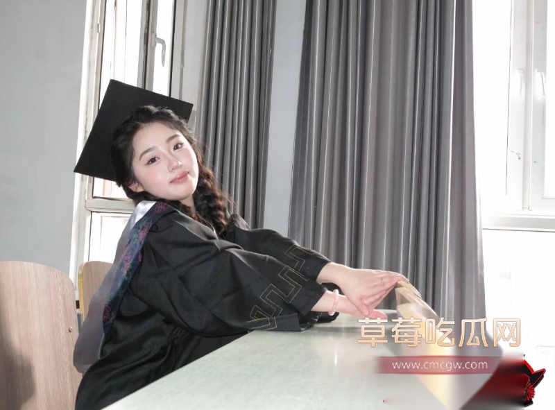 湖南医学院刘梓妮 12 湖南医学院刘梓妮 12