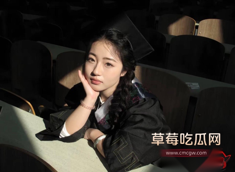 湖南医学院刘梓妮 13 湖南医学院刘梓妮 13
