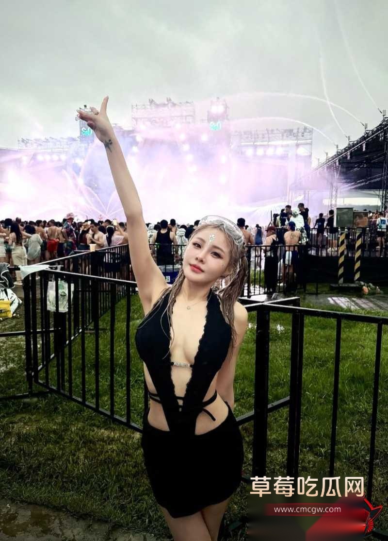 小网美dunn.eng与前男友露脸自拍做爱视频曝光2 小网美dunn.eng与前男友露脸自拍做爱视频曝光2