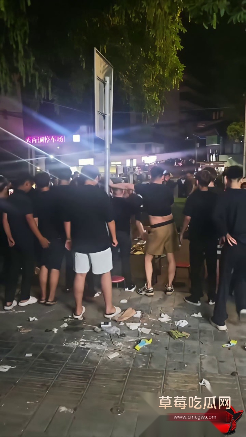 反差精神小妹 11