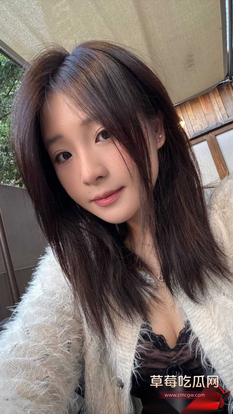 清纯萌妹大奶反差新作4 清纯萌妹大奶反差新作4