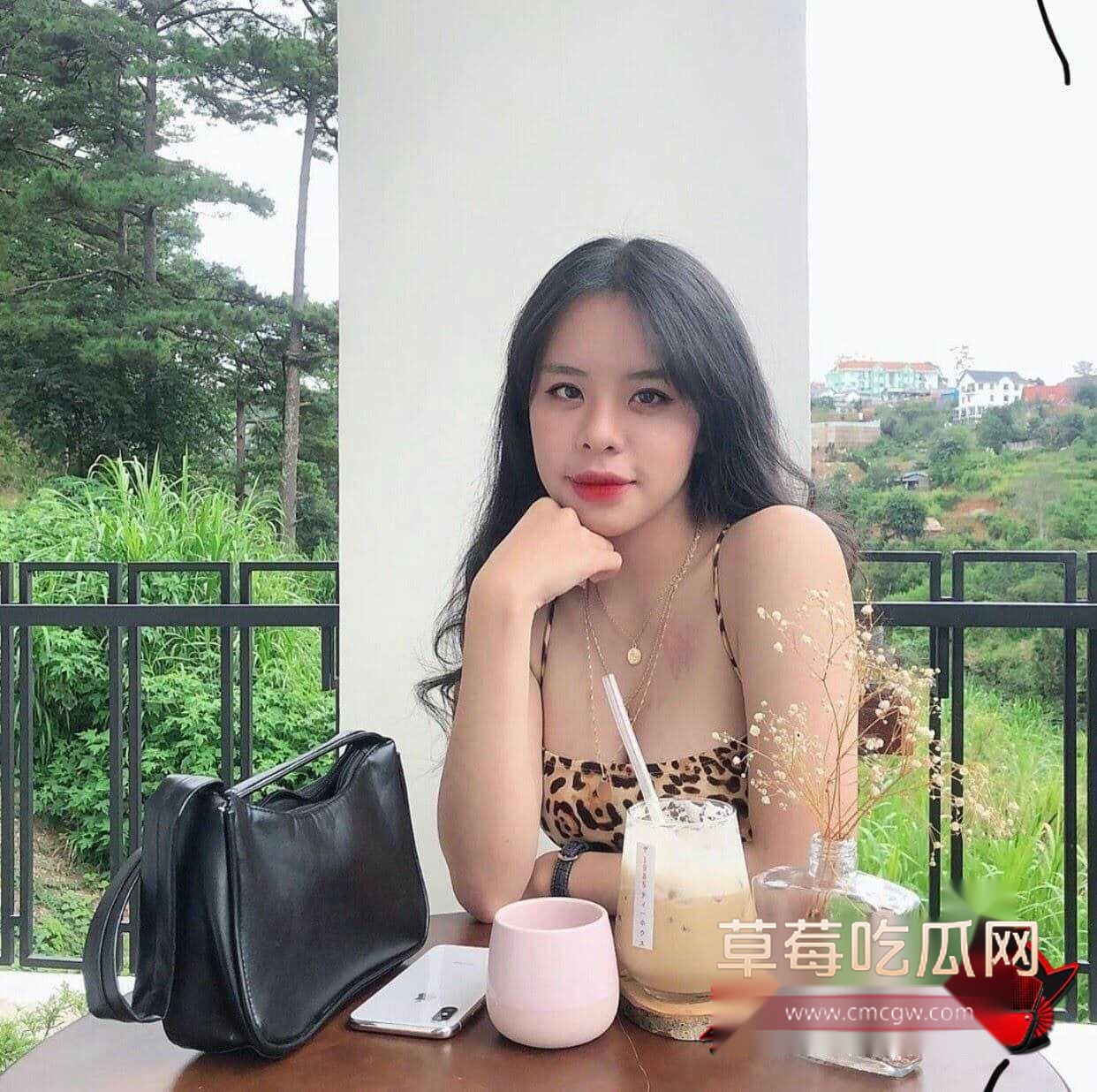 瓜友投稿曝光大奶越南妹2 瓜友投稿曝光大奶越南妹2