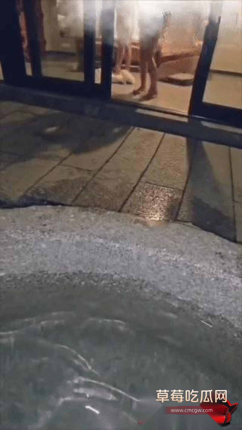 海角乱伦姐姐的诱惑 2 海角乱伦姐姐的诱惑 2