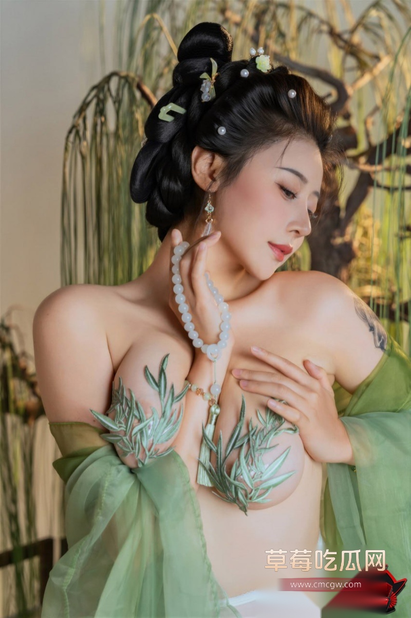奈汐酱白丝包裹巨乳翘臀1 奈汐酱白丝包裹巨乳翘臀1