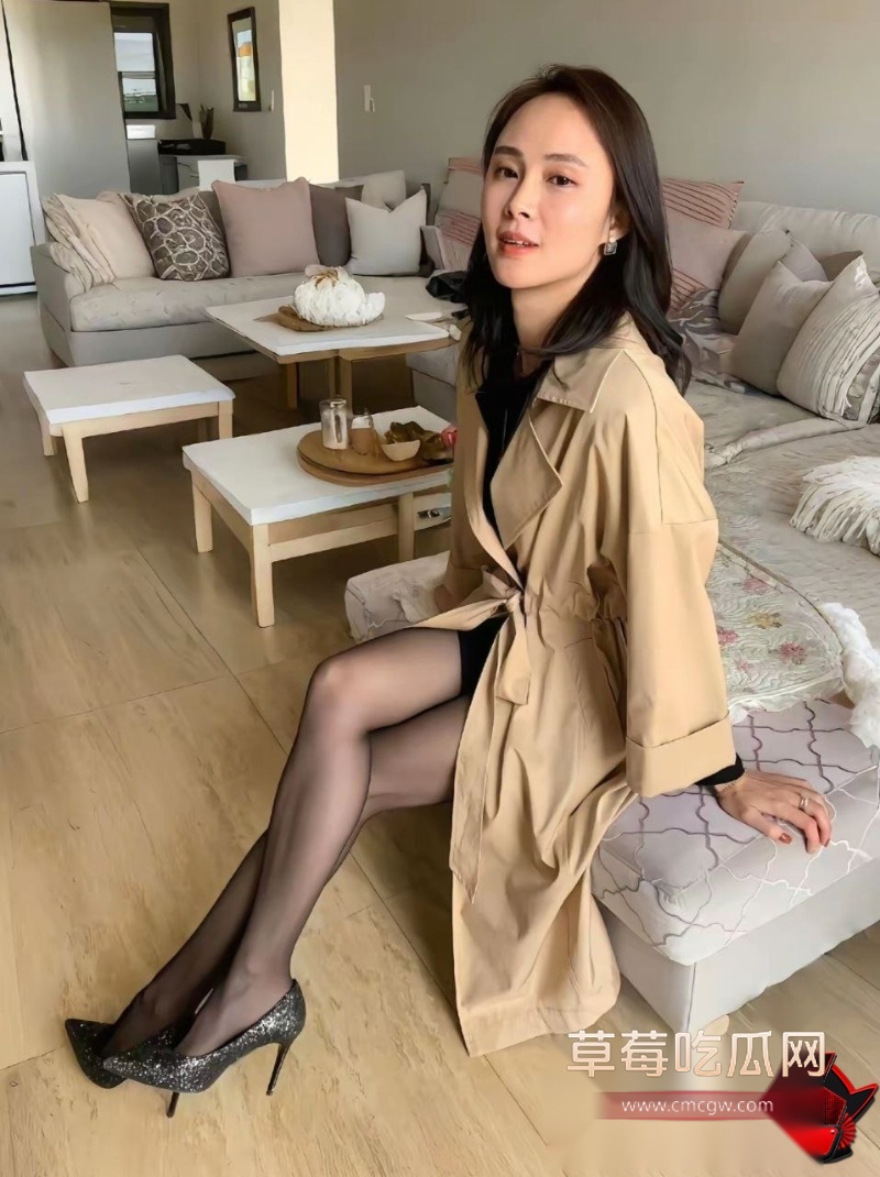 广东东莞小骚货 何娟慧 12 广东东莞小骚货 何娟慧 12