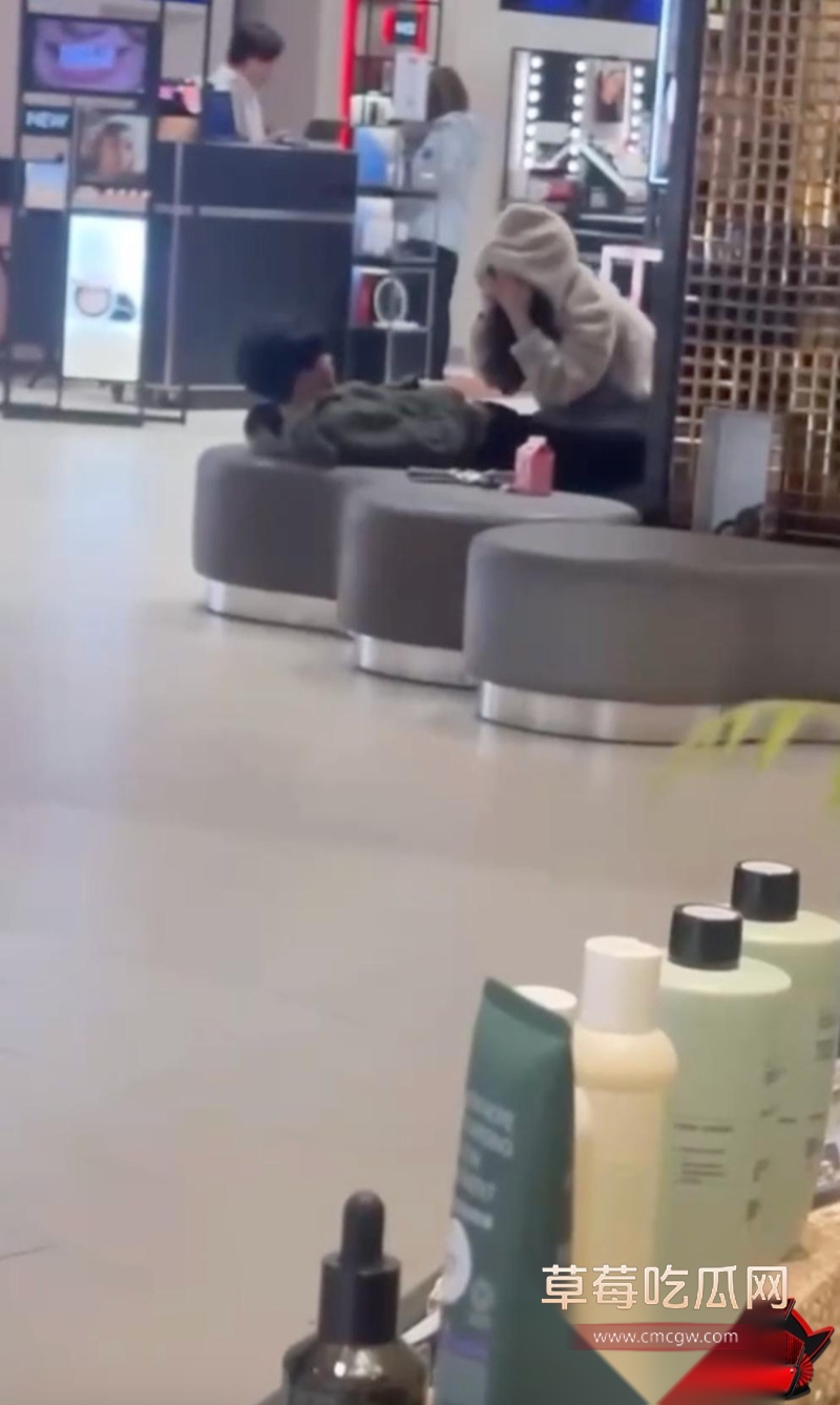 每日大赛之人妻福利合集 性感人妻风韵犹存 有着高超淫技欲望还特别大8 每日大赛之人妻福利合集 性感人妻风韵犹存 有着高超淫技欲望还特别大8