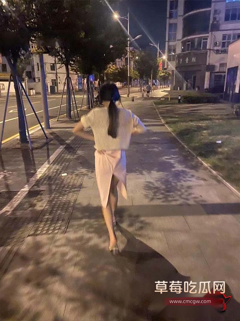 上海师范大学校花 邓乔馨2 上海师范大学校花 邓乔馨2