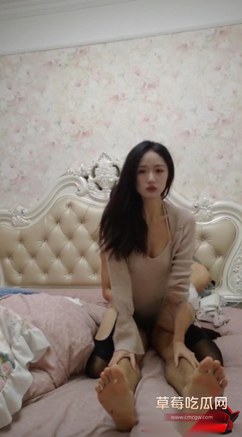 焕儿淫荡母狗口交啪啪4 焕儿淫荡母狗口交啪啪4