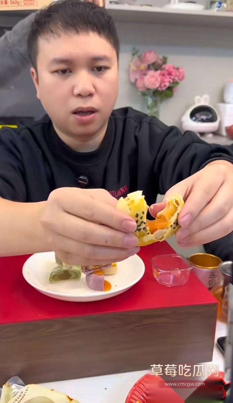 孕期出轨伴娘梁园性爱视频流出3 孕期出轨伴娘梁园性爱视频流出3
