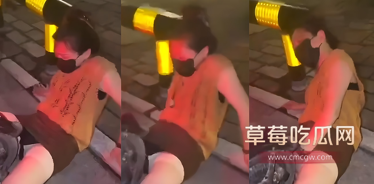 街头惊现骚女用逼刹车.jpg 街头惊现骚女用逼刹车.jpg