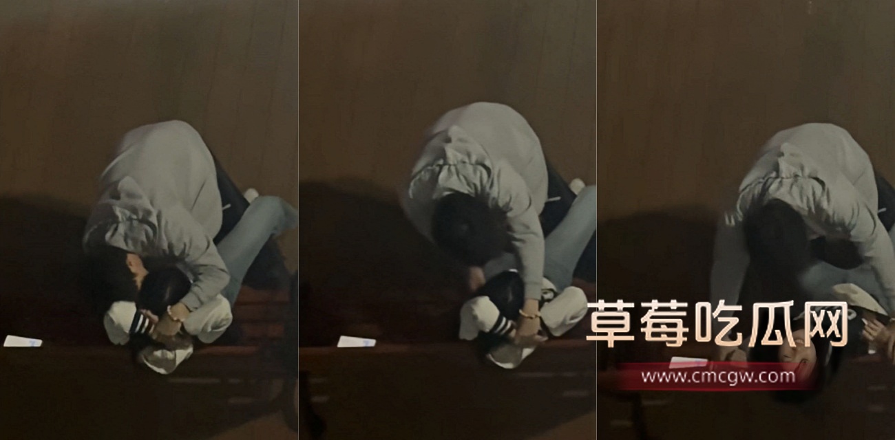 大学生情侣.jpg 大学生情侣.jpg