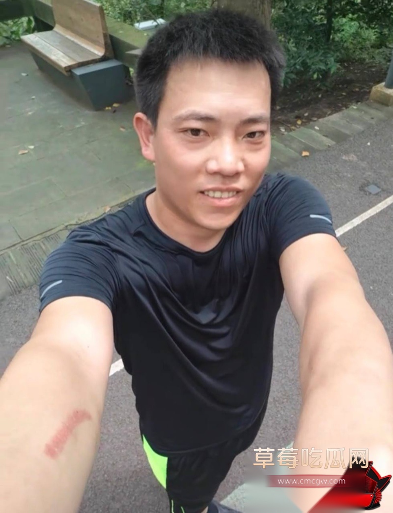 抖音69万粉 翠小花 28 抖音69万粉 翠小花 28