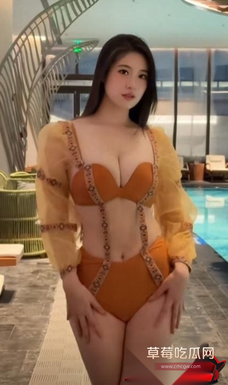 抖音160w粉泳装博主 迪追追 10