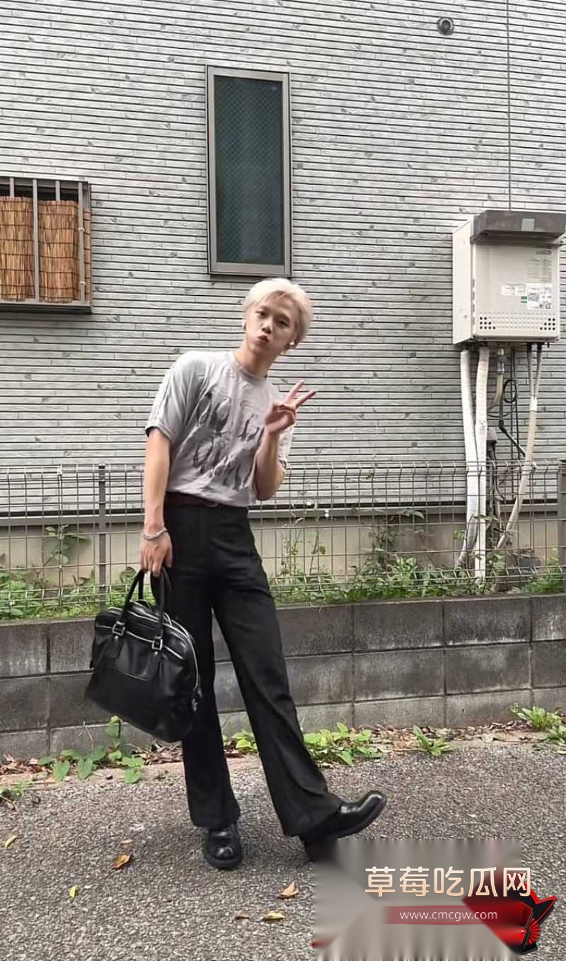 dy68w粉男网红Ryusuke47约炮女粉丝 11 dy68w粉男网红Ryusuke47约炮女粉丝 11