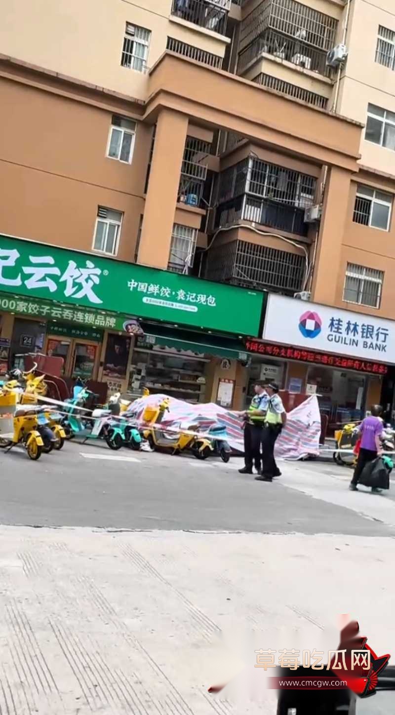 南宁袁记水饺7月16日跳楼事件4 南宁袁记水饺7月16日跳楼事件4