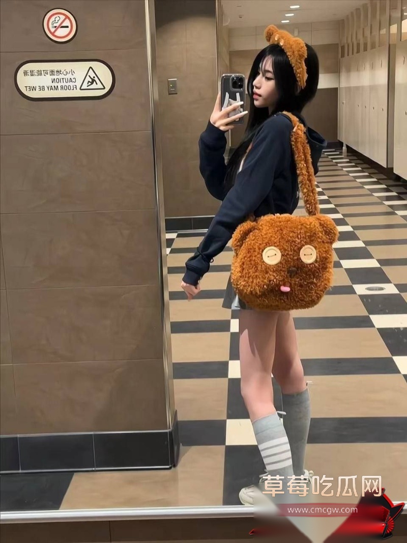 高冷气质女大 姜雅蕊  9