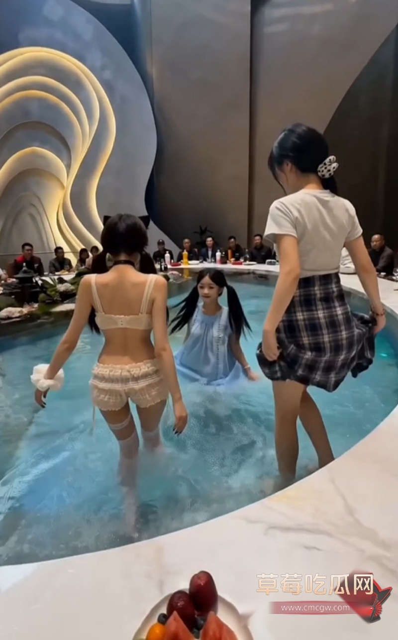 AI真人短剧学妹24