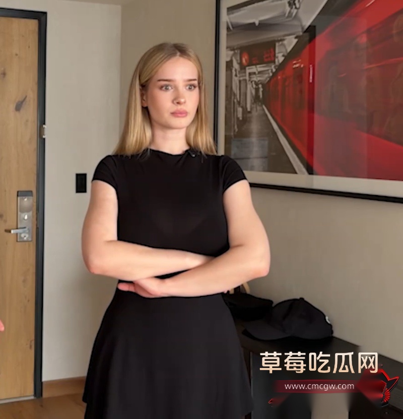 巨乳无毛妹Comatozze1
