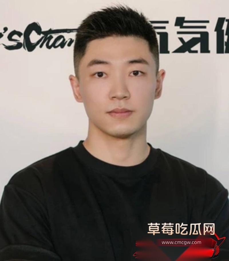 嘉兴氚気健身店长王昕21 嘉兴氚気健身店长王昕21