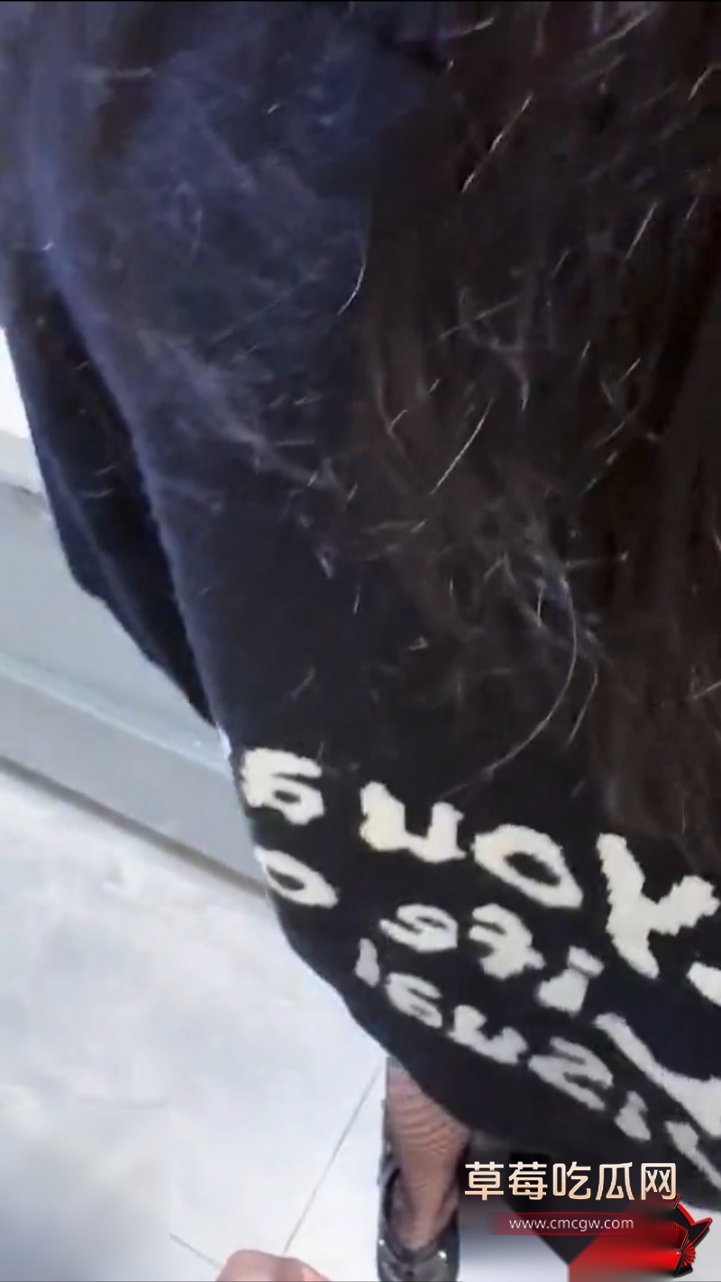 意淫自己妹妹 12 意淫自己妹妹 12