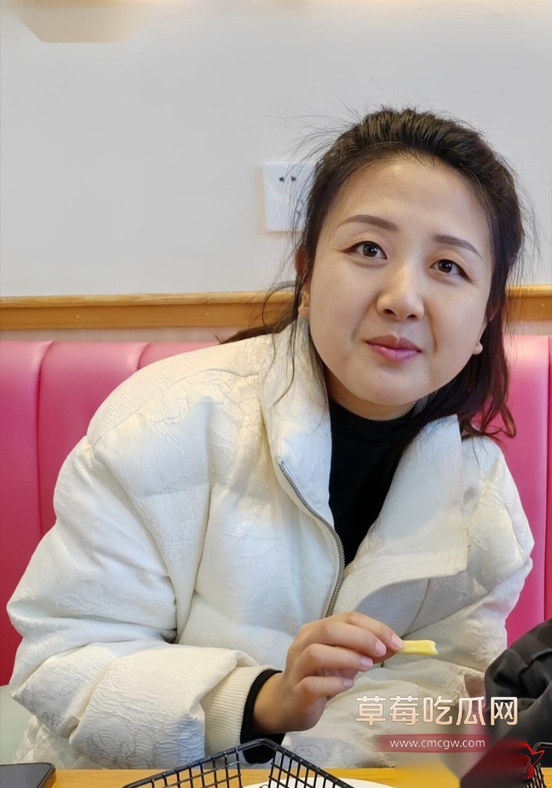山东威海95后人妻王艳4 山东威海95后人妻王艳4