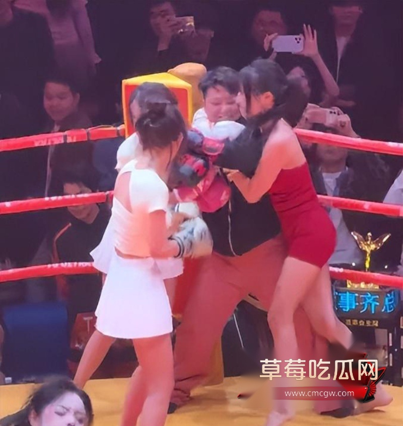 泉州酒吧举办商K拳击赛3 泉州酒吧举办商K拳击赛3