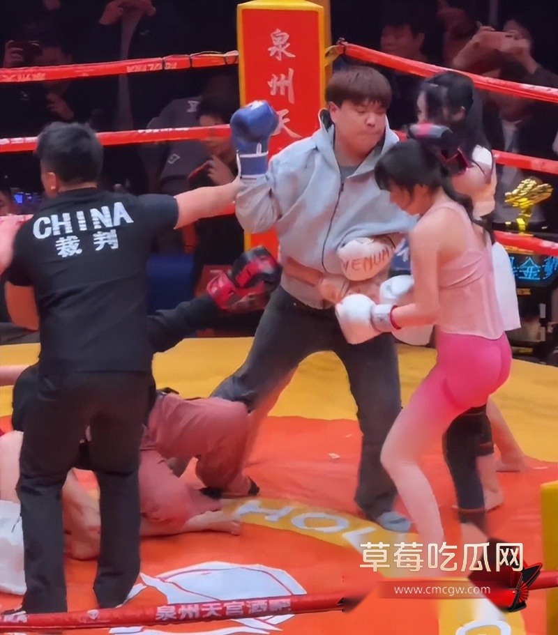 泉州酒吧举办商K拳击赛6 泉州酒吧举办商K拳击赛6