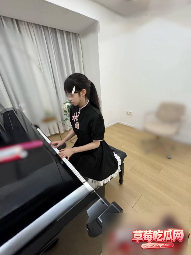 海角作者 意淫自己妹妹 新作 4 海角作者 意淫自己妹妹 新作 4