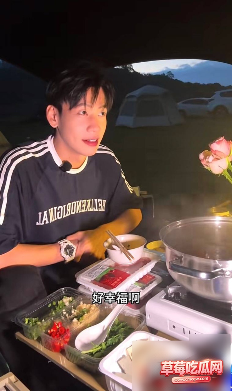 体育教师 抖音地陪网红 台风来了 骗色多人 18