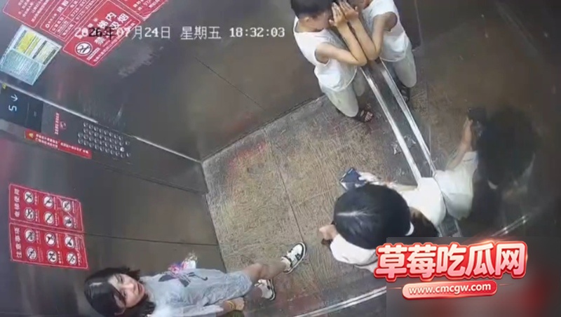 湖北仙桃电梯打架事件 因等 1