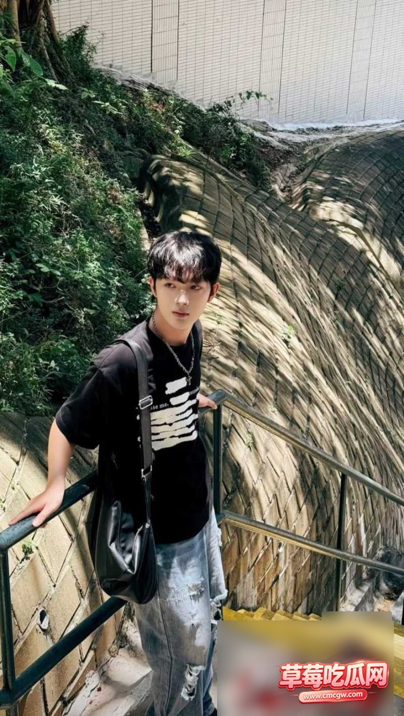 佛山机车网红小柒 48 佛山机车网红小柒 48
