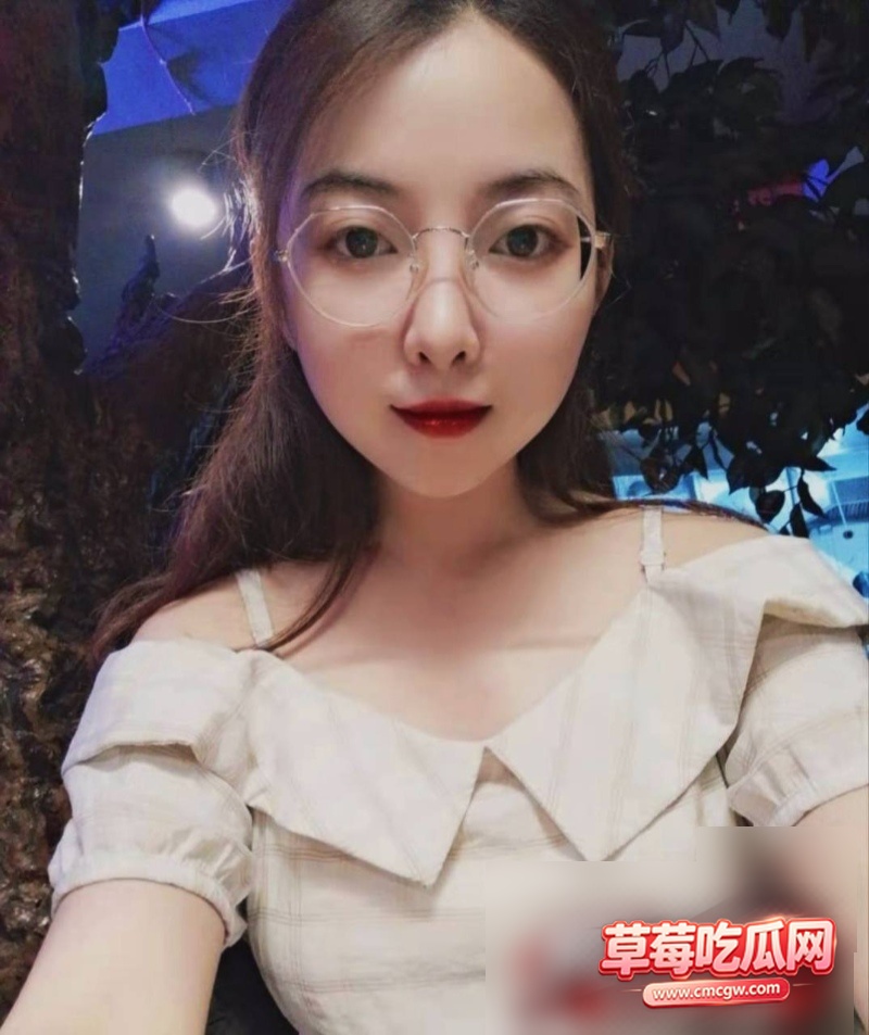 佛山机车网红小柒 54 佛山机车网红小柒 54