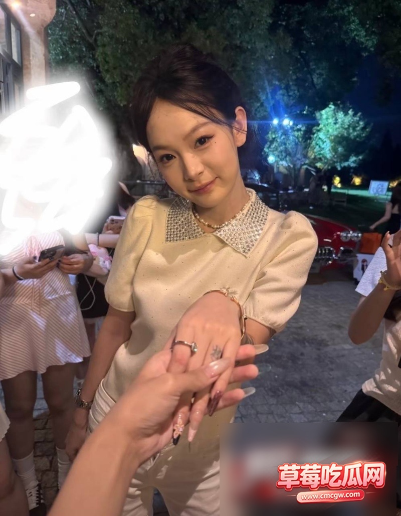 快手213w粉男网红 邓川6 快手213w粉男网红 邓川6