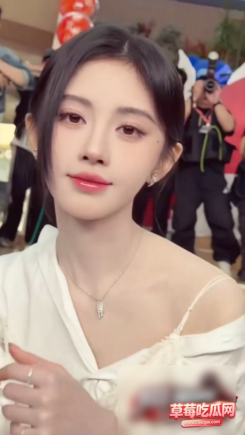 AI换脸当红女星 鞠婧祎1