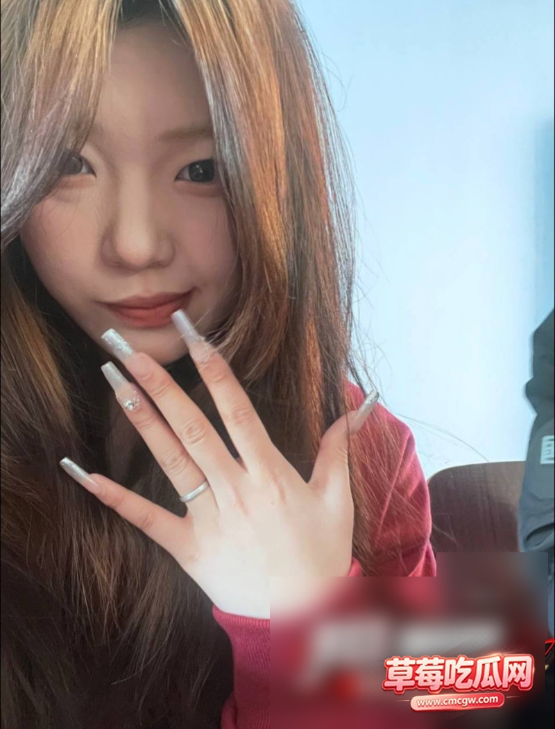 高颜值反差学生 程梦婷3 高颜值反差学生 程梦婷3