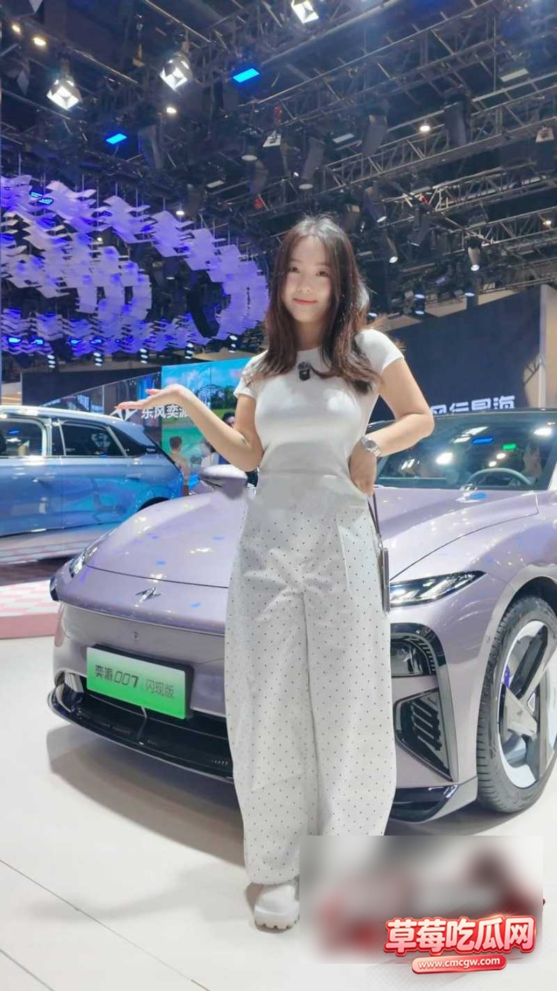 百万粉汽车女博主 Lucky不懂车2